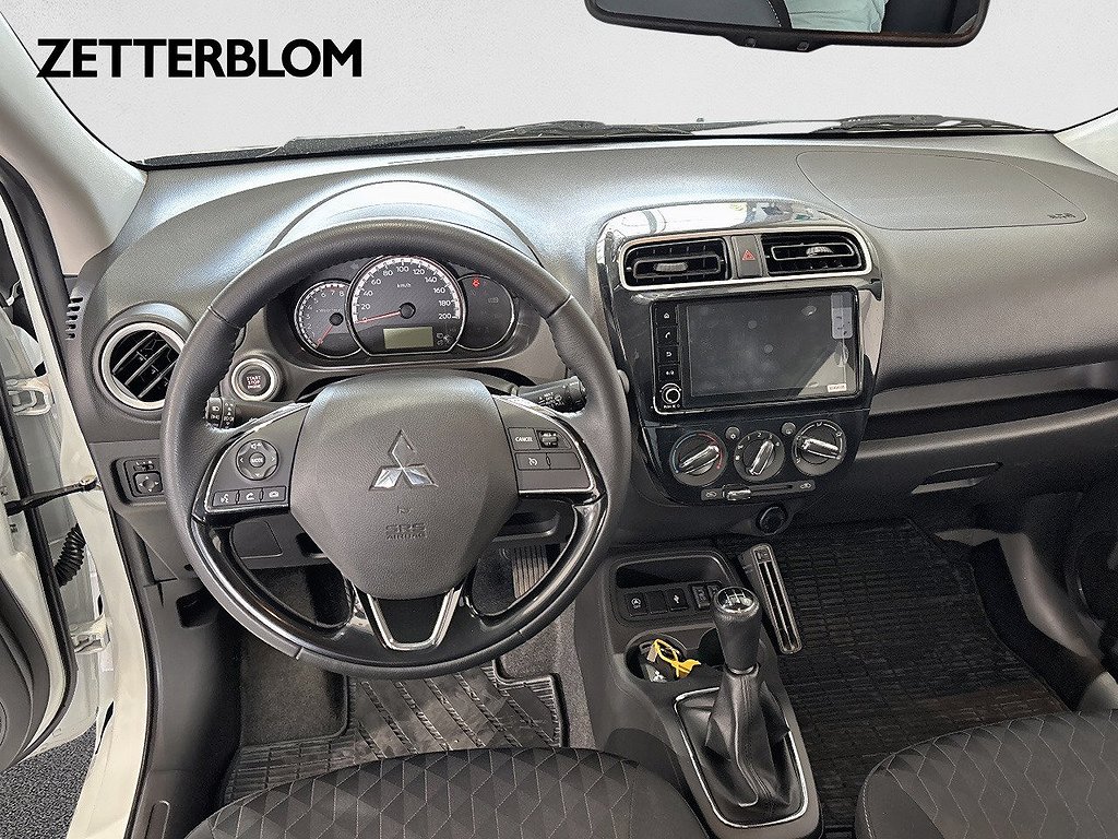Halvkombi Mitsubishi Space Star 10 av 14