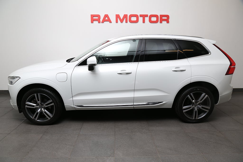 Volvo XC60 Recharge T6 Inscription Exp AWD Pano H/K Drag Leasbar 2021