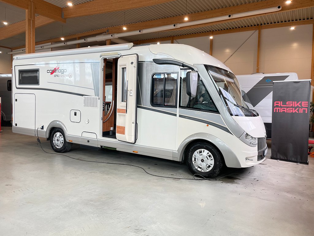Chic C-line 2 4.8 - Carthago Chic C-line 2 4.8 / AC bodel / Solcell / Auto 150hk