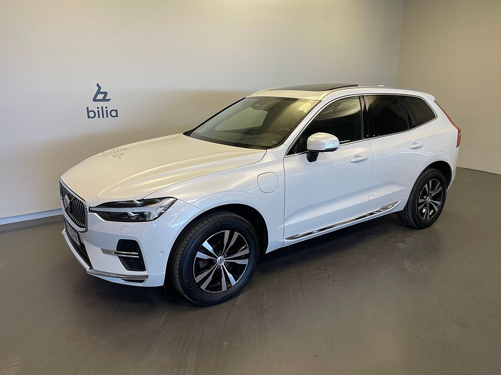 Volvo XC60 Recharge T6 Core Edition / Läder / Dragkrok /...
