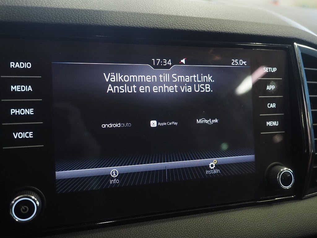 Skoda Karoq 1.0 TSI 115hk Ambition | Adaptiv farthållare | PDC |