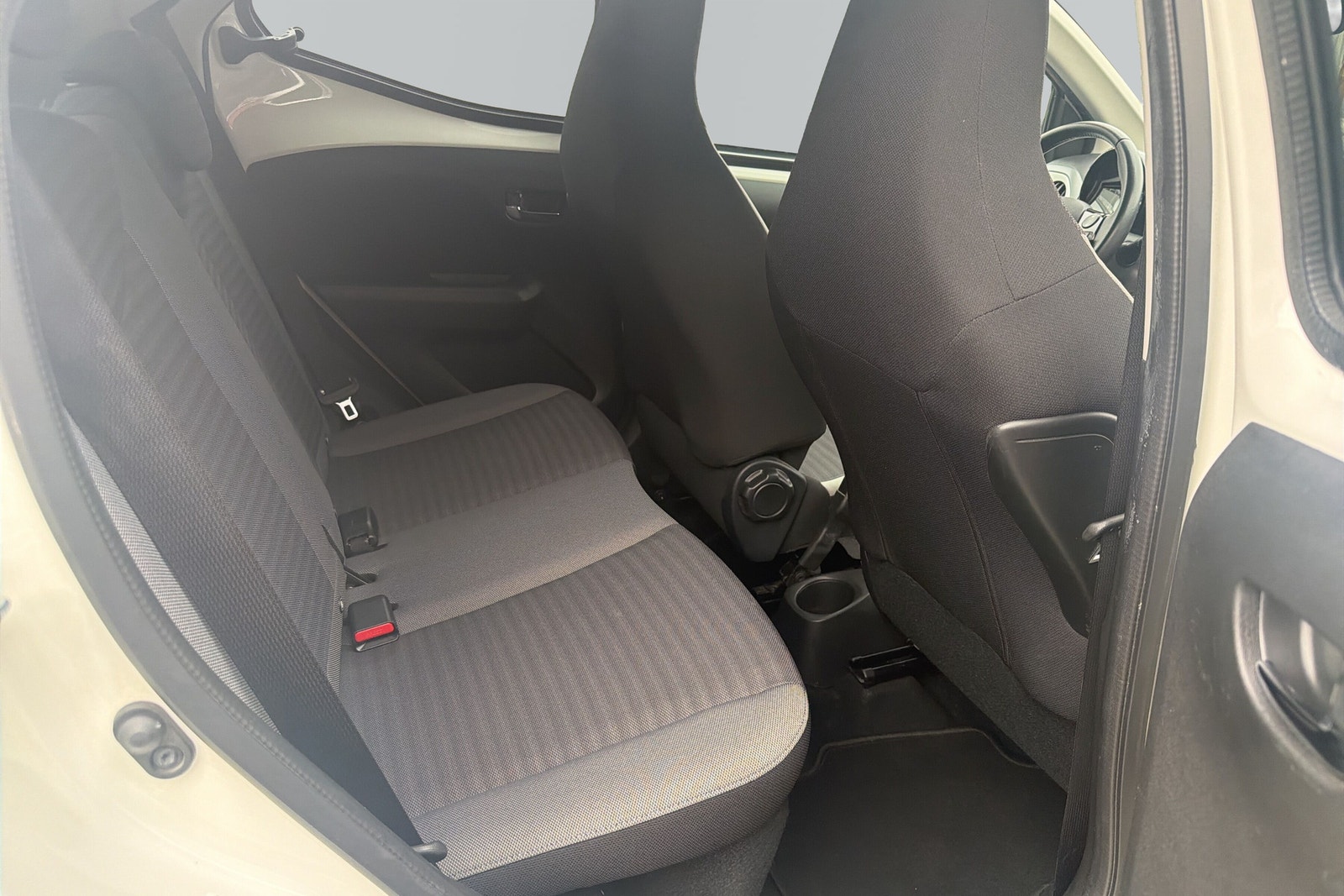 Toyota Aygo 5-dörrar 1.0 VVT-i X-PLAY Backkamera 2019 - miniatyr 14