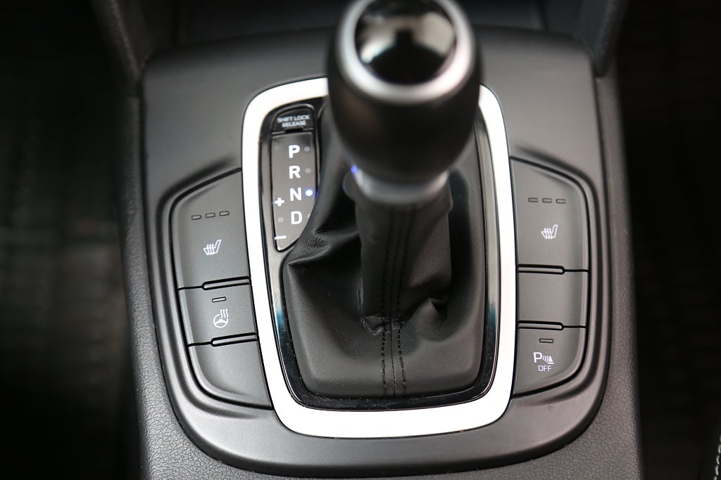 Hyundai Kona Hybrid 1,6 GDI 141hk Trend Aut Kamera CarPlay Dragkrok 2020