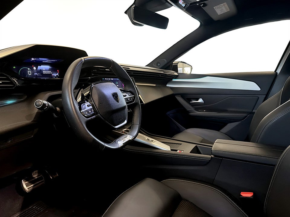 Bild på Peugeot 308 SW GT 1.2 PT 130hk Aut B-KAMERA ELSTOL CARPLAY