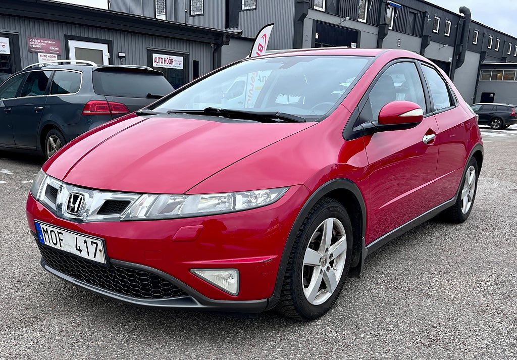 Honda Civic 5-dörrar 1.8 i-VTEC Sport Euro 5