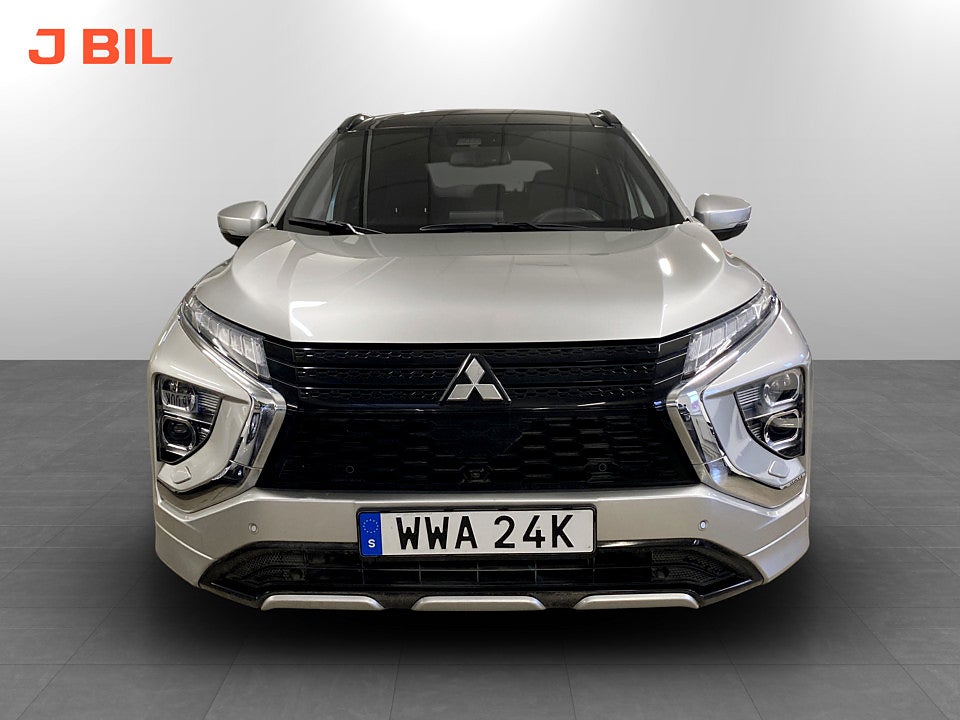 Bild på Mitsubishi Eclipse Cross PHEV 2.4 188hk Aut AWD B-KAMERA PANO HUD