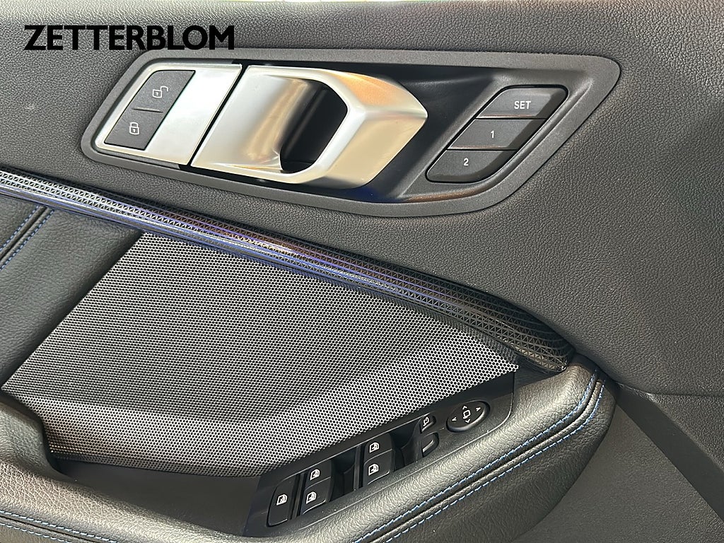 Halvkombi BMW M135i 18 av 23