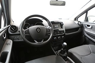 Halvkombi Renault Clio 12 av 21