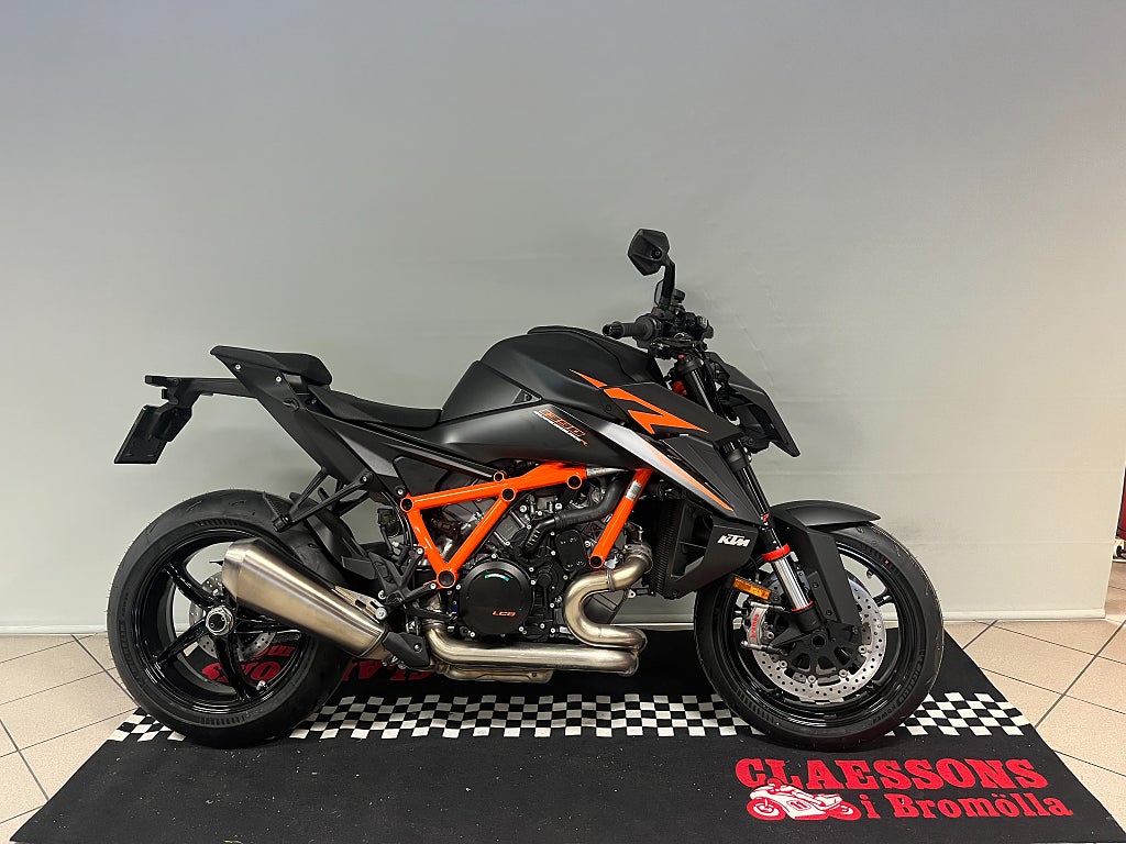 KTM 1390 Super Duke R  