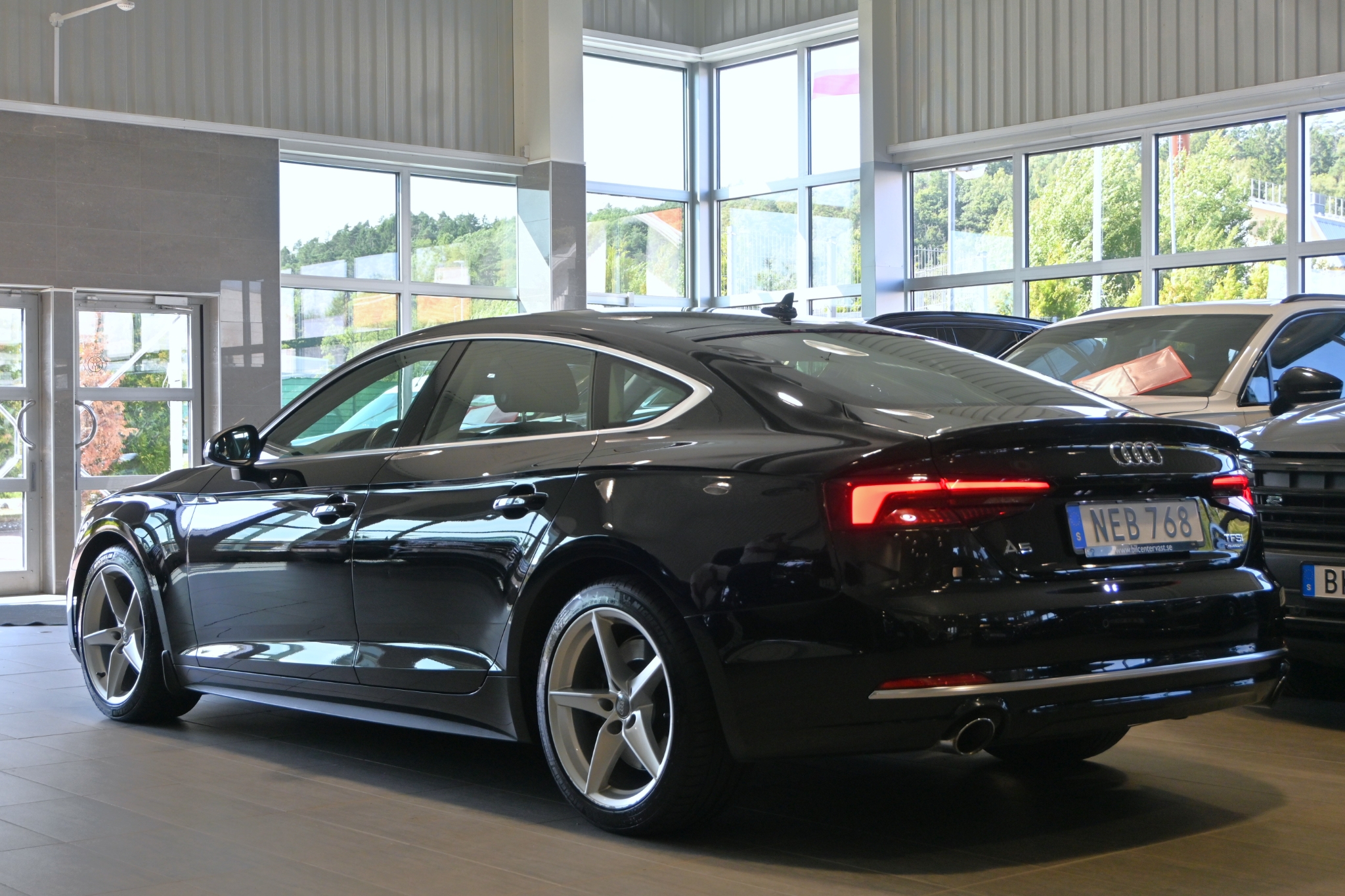 Audi A5 2018, bild 3/55