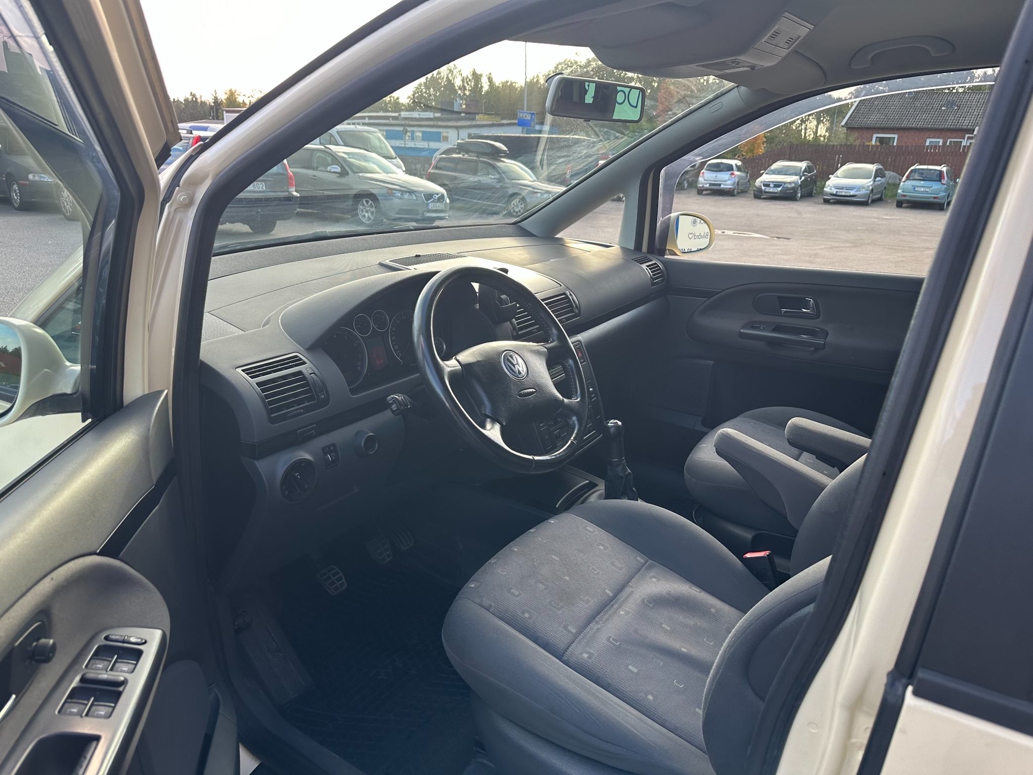 Volkswagen Sharan 2009, kuva 7/38