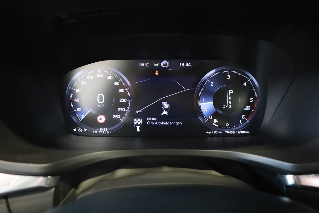 Volvo V60 D4 AUT Momentum Advanced SE II Drag Navi VOC Moms 2021