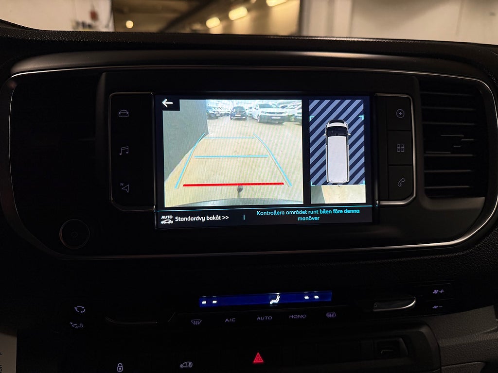 Bild på Peugeot e-Expert  PRO+ L3 75kWh 136hk Back-kamera/Nav