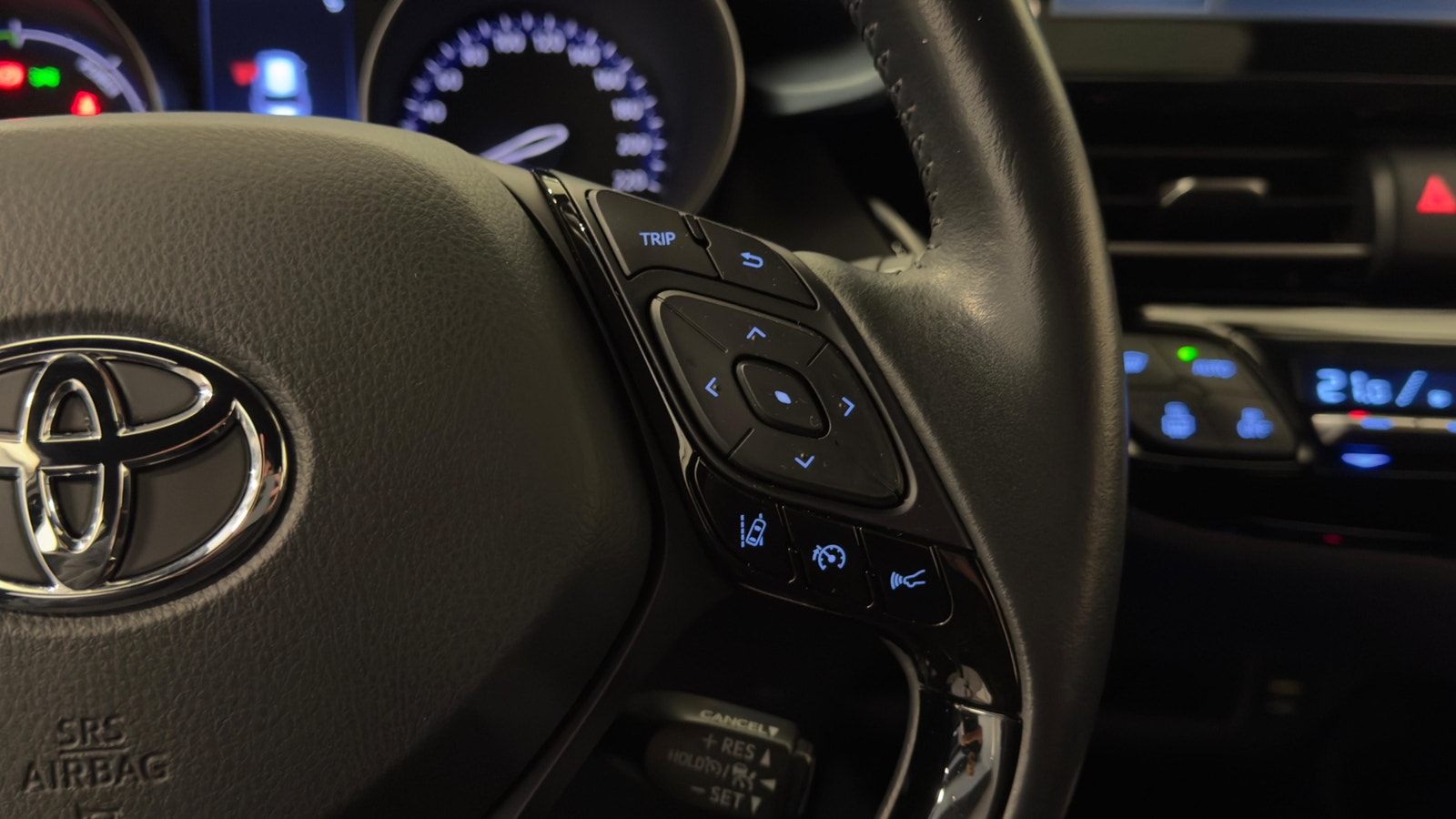 Toyota C-HR Hybrid 2.0 184hk X-Edition |Backkamera|Keyless 2022 - miniatyr 22