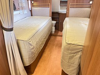 Husbil-halvintegrerad Kabe TM 880 LT 20 av 29