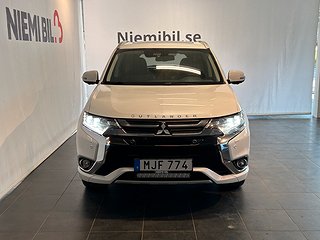 Mitsubishi Outlander PHEV Business Värmare/Pano/Skinn/360