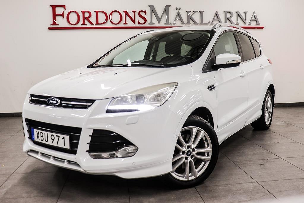 Ford Kuga 2.0 TDCi POWERSHIFT TITANIUM X 163HK AWD DRAG PANO S+V