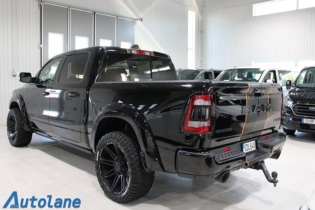 Dodge RAM 1500 Dubbelhytt 5'7" box 5.7 V8 HEMI 4x4 LARAMIE 22",Pano