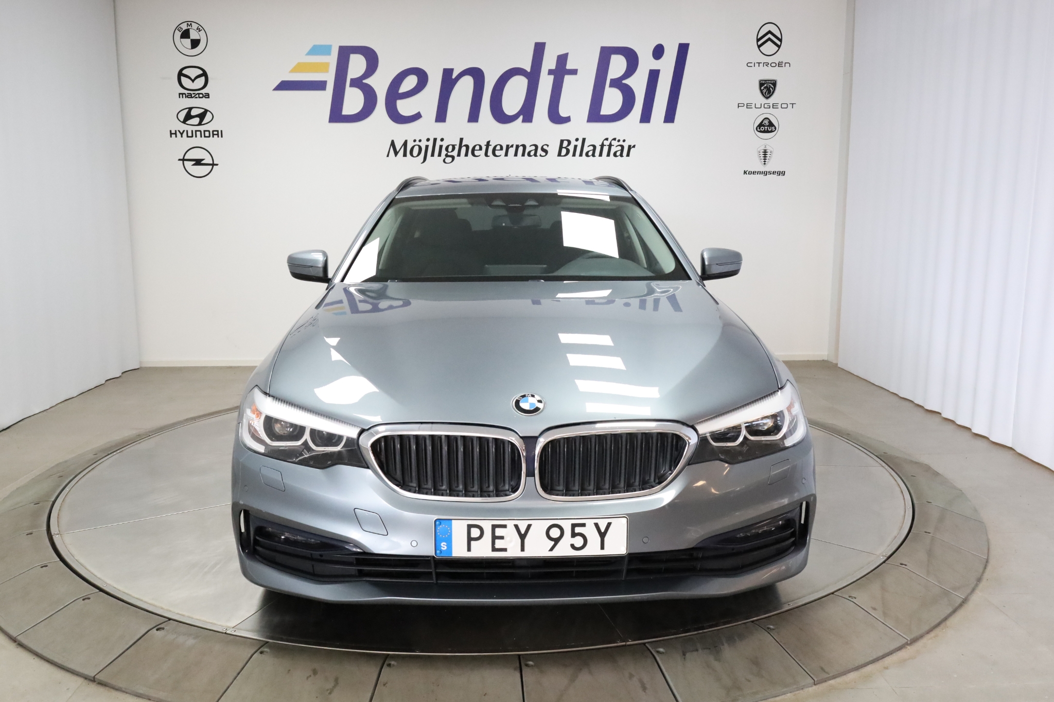 BMW 520 d xDrive Touring Sport line 2020, kuva 3/53