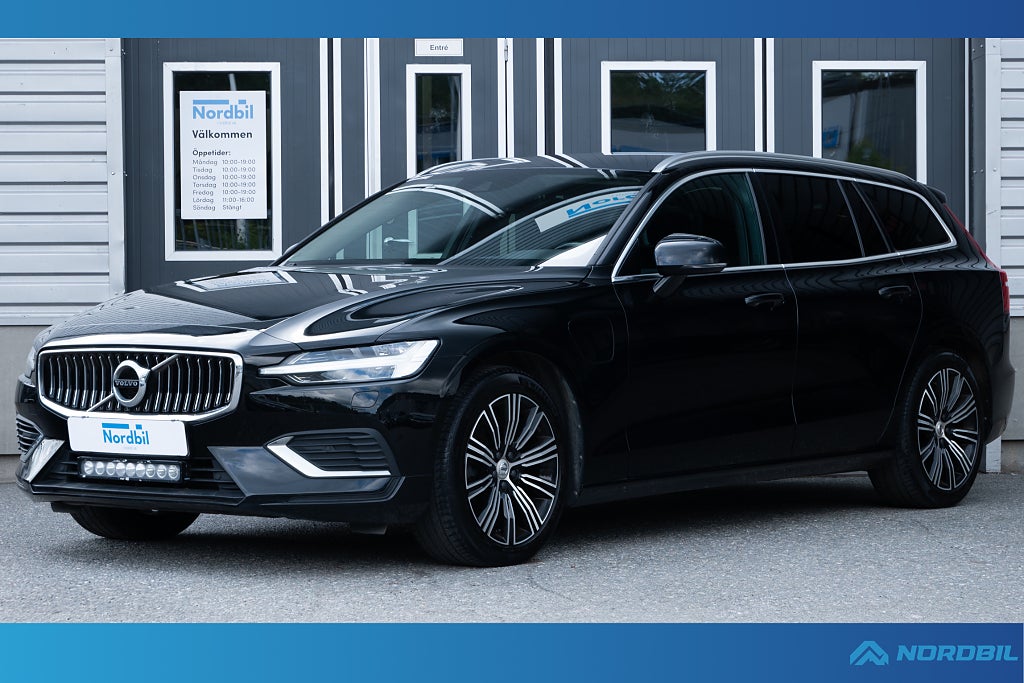 Volvo V60 Recharge T6 AWD Inscription Exp Värmare Drag Navi VOC