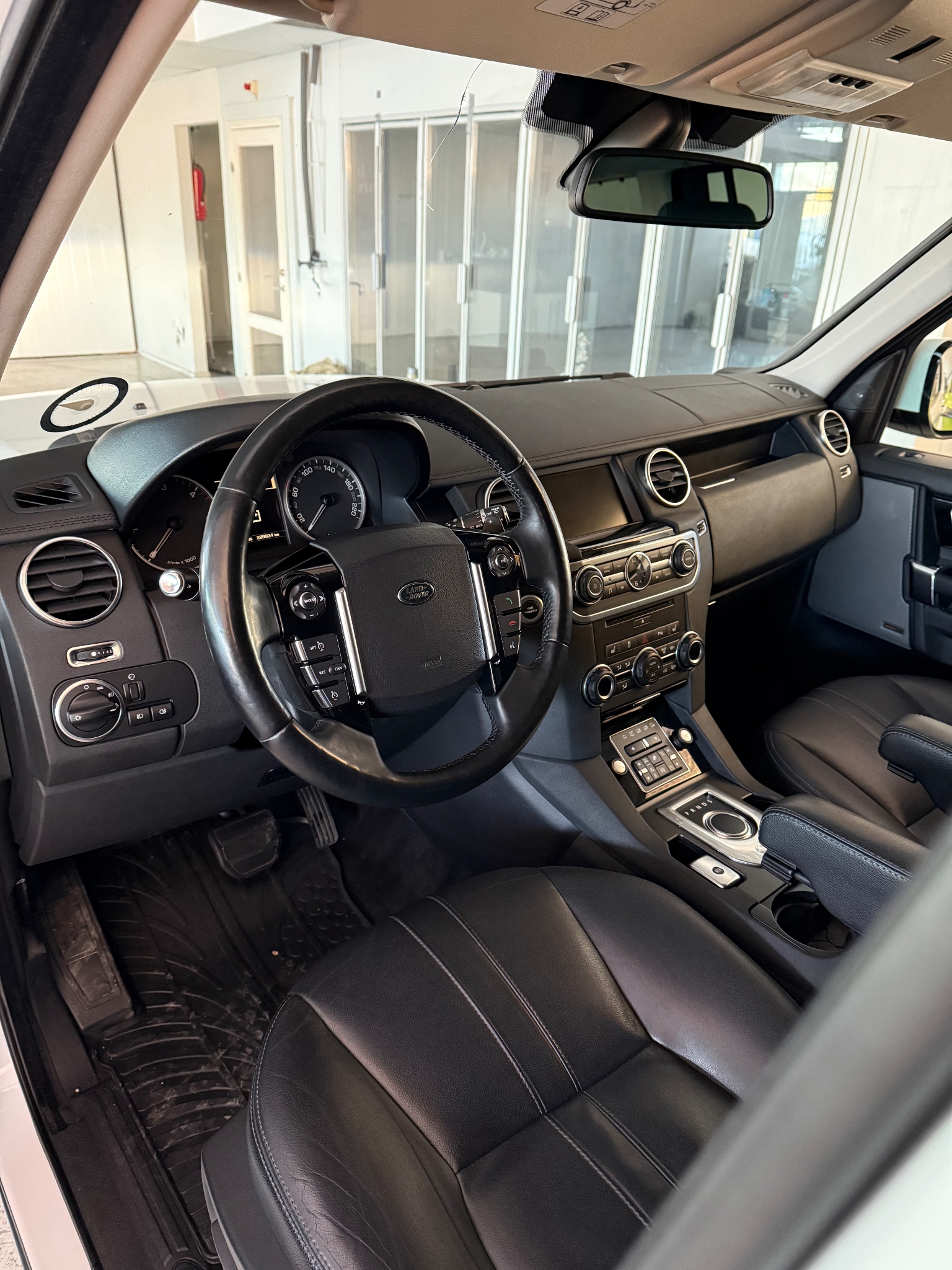 Land Rover Discovery 2014, bild 4/30