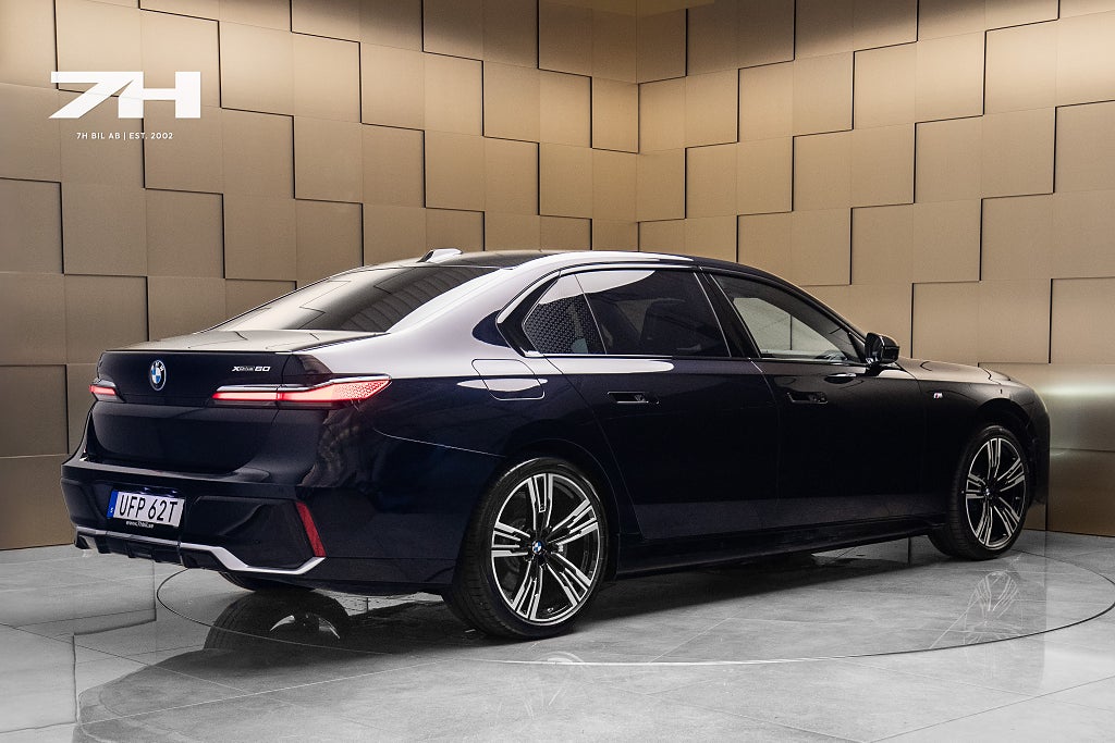 BMW i7 xDrive60 Individual M Sport / B&W / Massage / SkyLounge