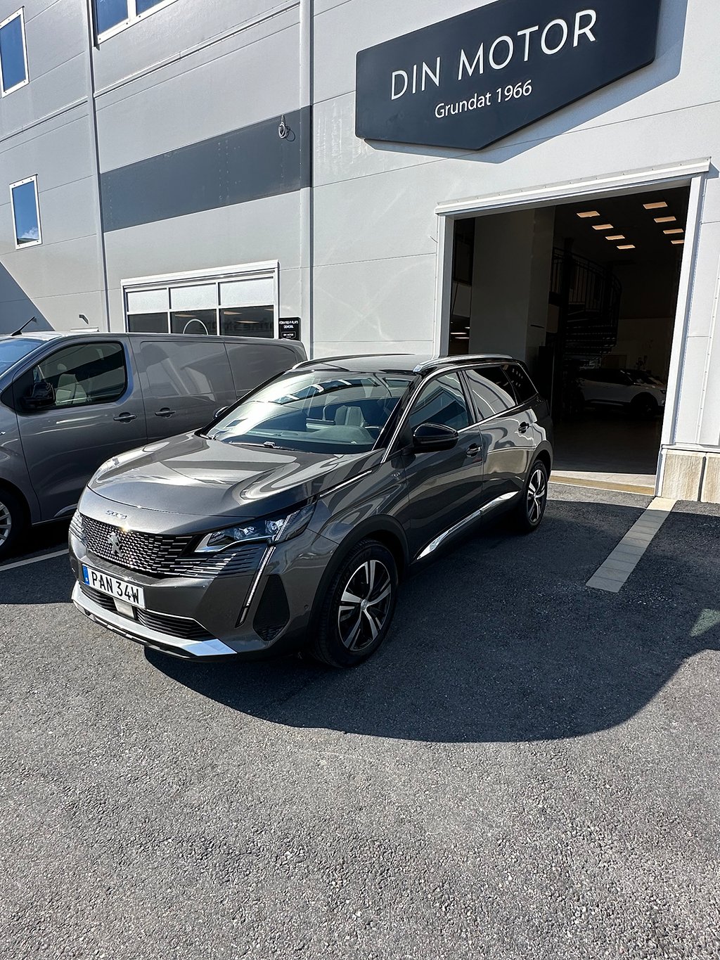 Peugeot 5008 GT PURETECH 130 AUT8 (VINTERHJUL INGÅR)