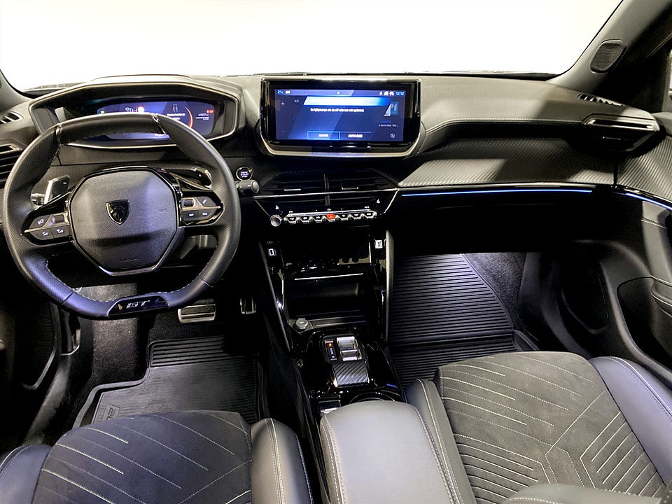 Bild på Peugeot 2008 GT Hybrid 145hk Aut B-KAMERA CARPLAY