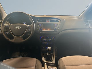 Hyundai i20 1.0 T-GDI blue Trend Mvärme Bkamera Rattvärme S&V-däck – bild 8