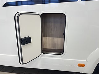 Husbil-halvintegrerad Kabe CLASSIC 740 LGB 7 av 24