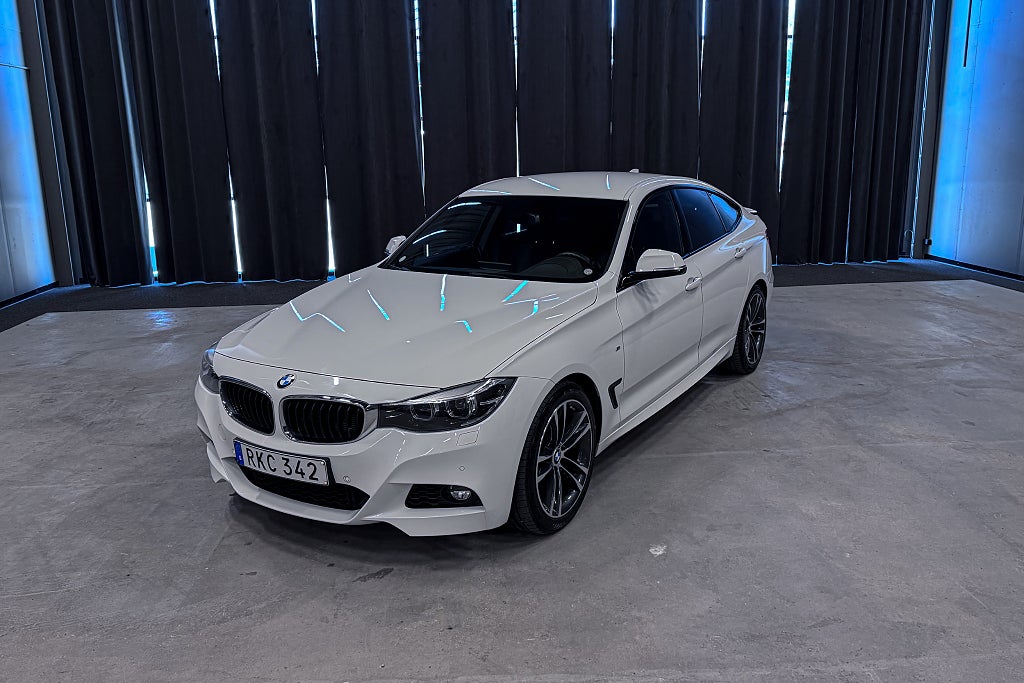 BMW 320D Gran Turismo M Sport|Läder|Navigation|Drag