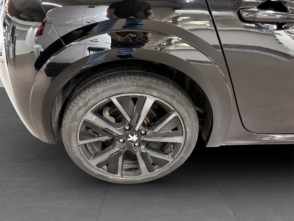 Bild på Peugeot e-208 GT Pack 50 kWh 136hk Aut B-KAMERA NAVI