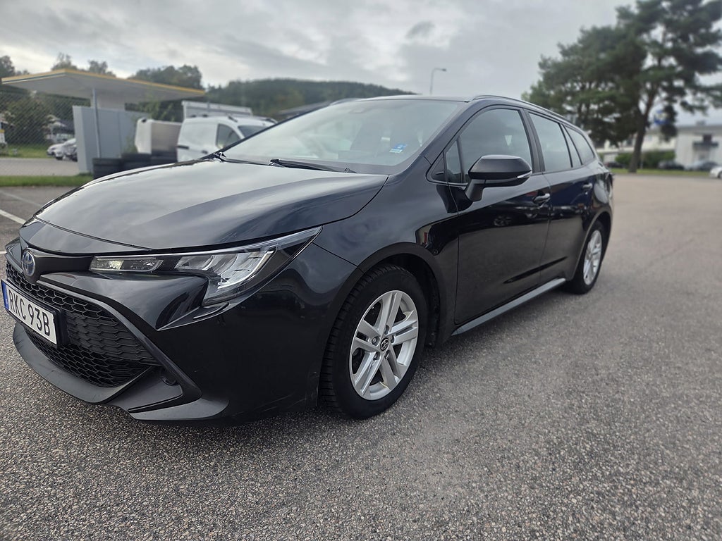 Toyota Corolla Touring Sports Hybrid e-CVT Active Momsbil 
