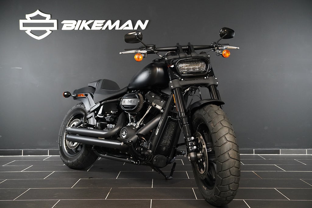 Harley-Davidson FXFBS Fat Bob 114" Vance & Hines Long Shots