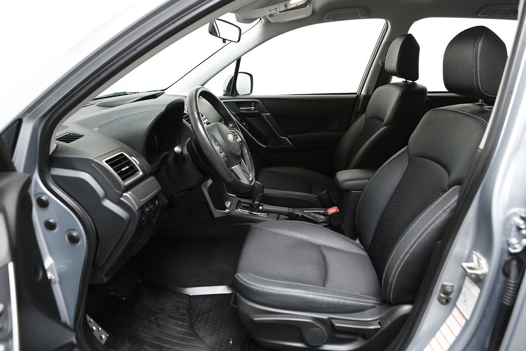 Subaru Forester 2,0i XL 150hk AWD Aut Motorv Dragkrok 2019