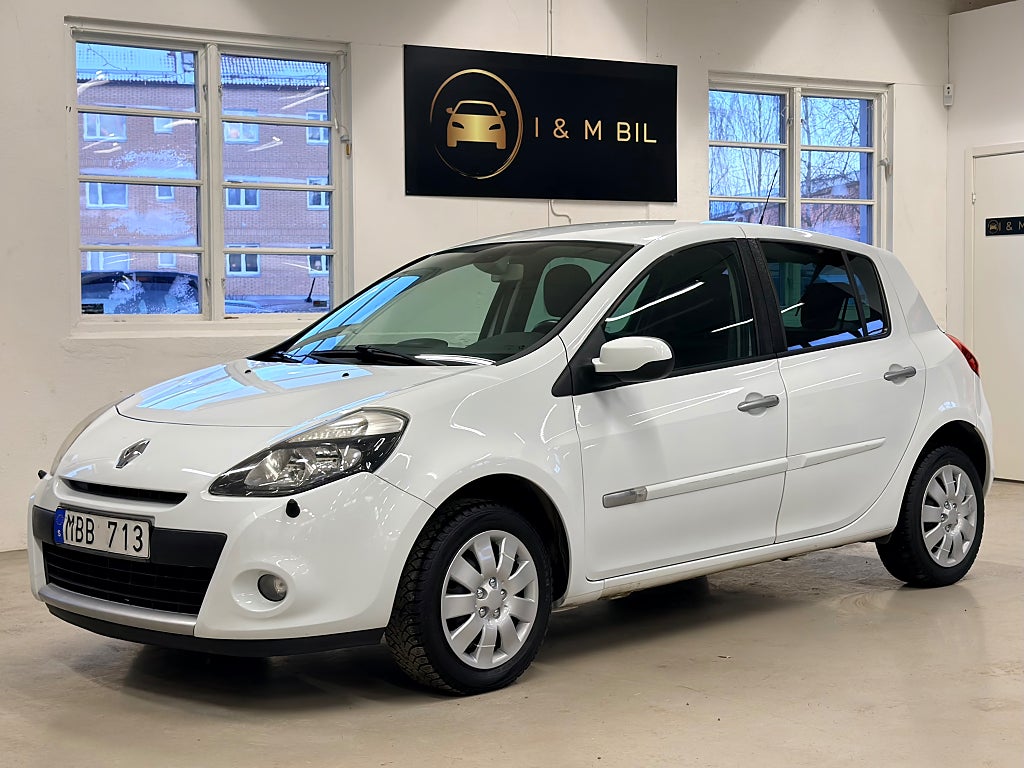 Renault Clio 5-dörrars Halvkombi 1.2/ Nybesiktad/