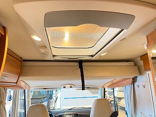 Husbil-integrerad Hymer Exsis-I 688 29 av 34