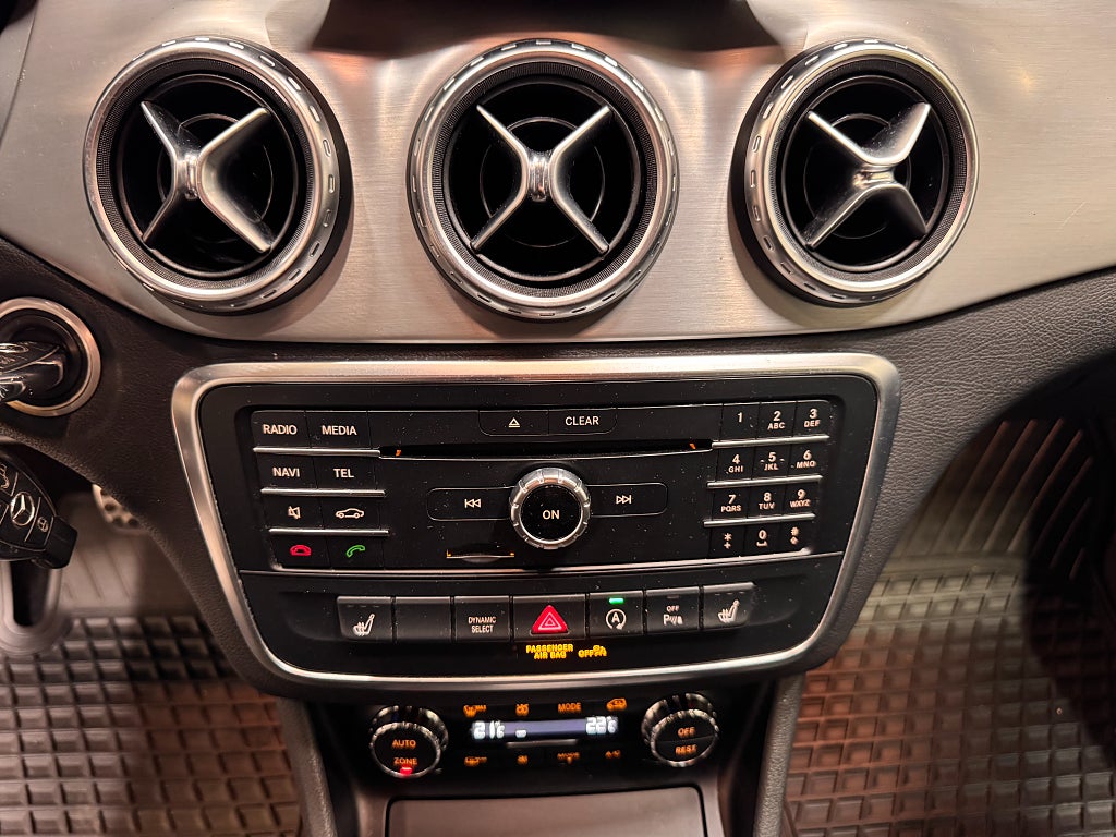 Mercedes-Benz GLA 2016 - miniatyr 19