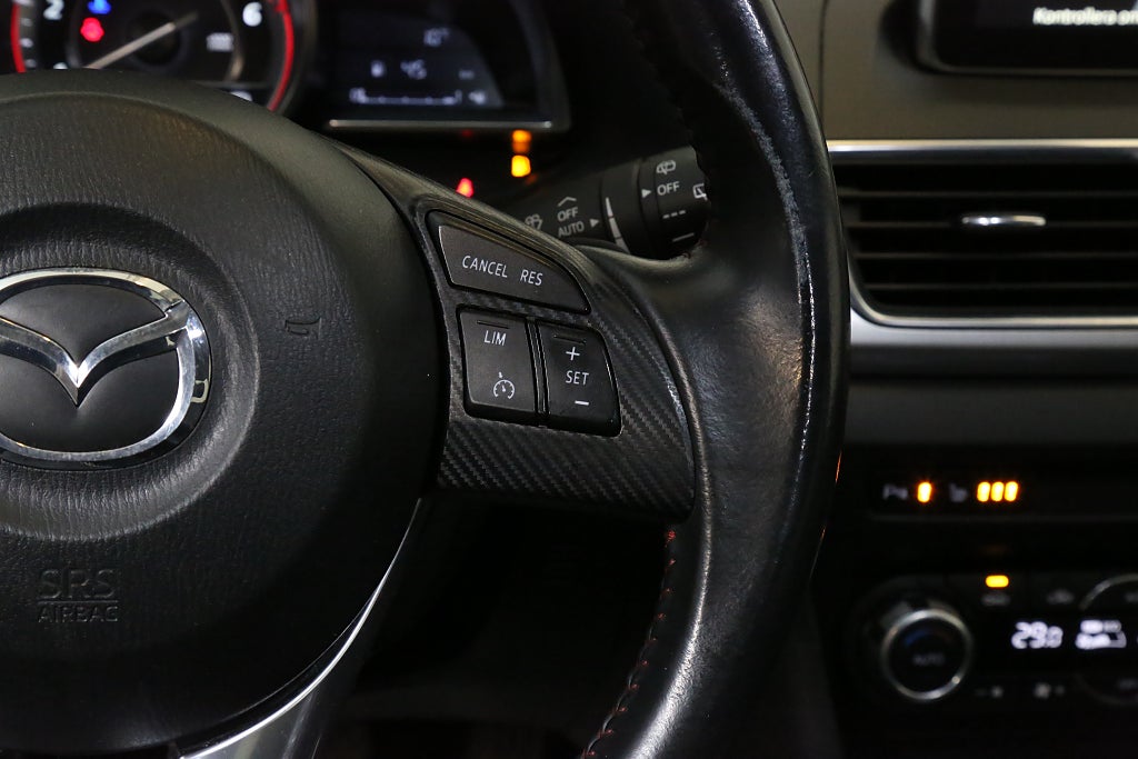 Mazda 3 2,2 DE SKYACTIV-D Optimum Aut Head-up BOSE Skinn Drag 2015