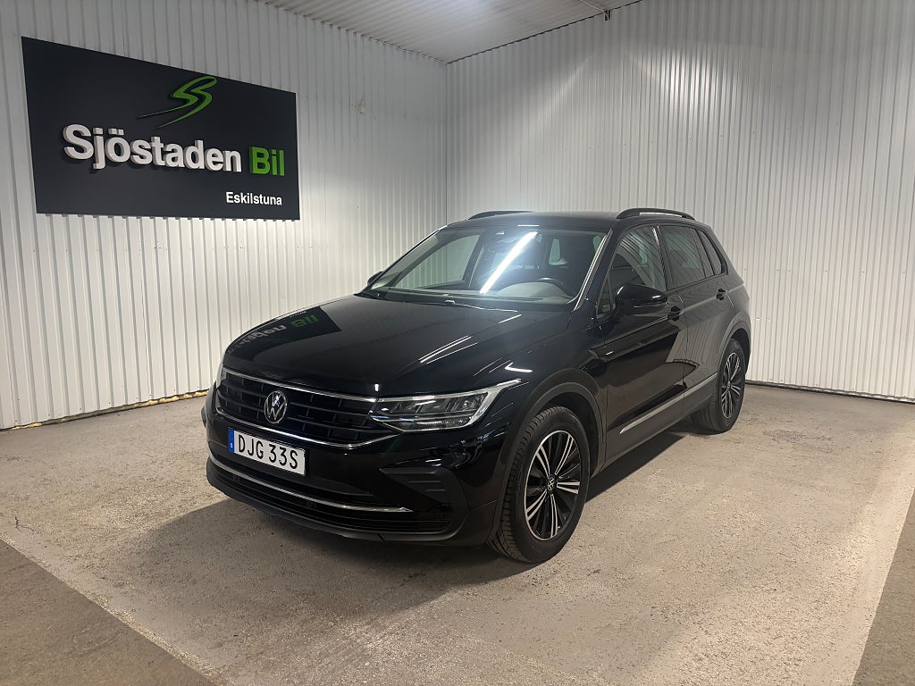 Volkswagen Tiguan 1.5 TSI Värm Drag Kamera Adaptiv Farthållare Load Pack