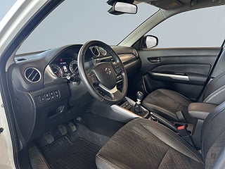 Suzuki Vitara 1.4 Boosterjet AllGrip S&V-hjul/Drag/Mvärm/Kamera/Pano – bild 7