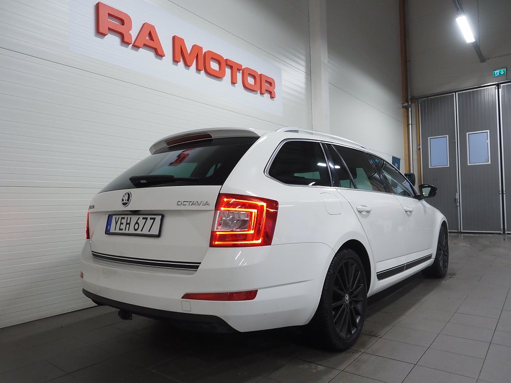 Skoda Octavia Kombi 1.4 TSI 150hk SportLine Premium Drag Värmare 2017