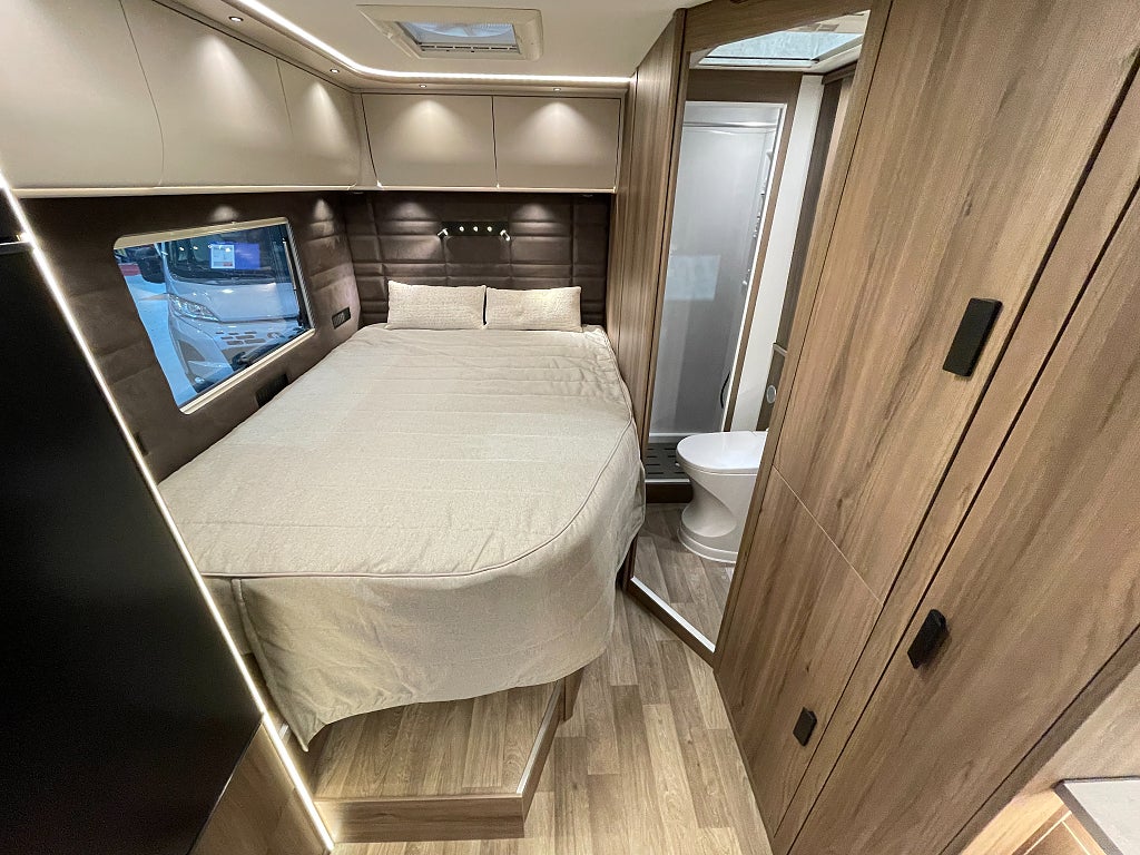 Kabe TMX 810 LXL /Cinderella/ALDE/5 bältad/Automat/Mercedes - Kabe