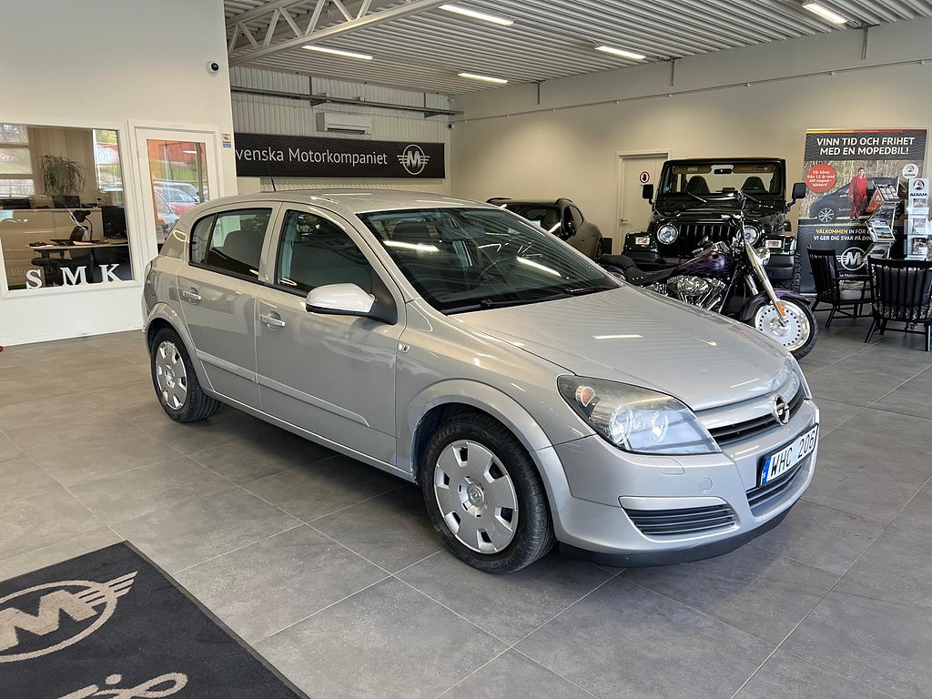 Opel Astra 1.6 Twinport ECOTEC Besiktigad