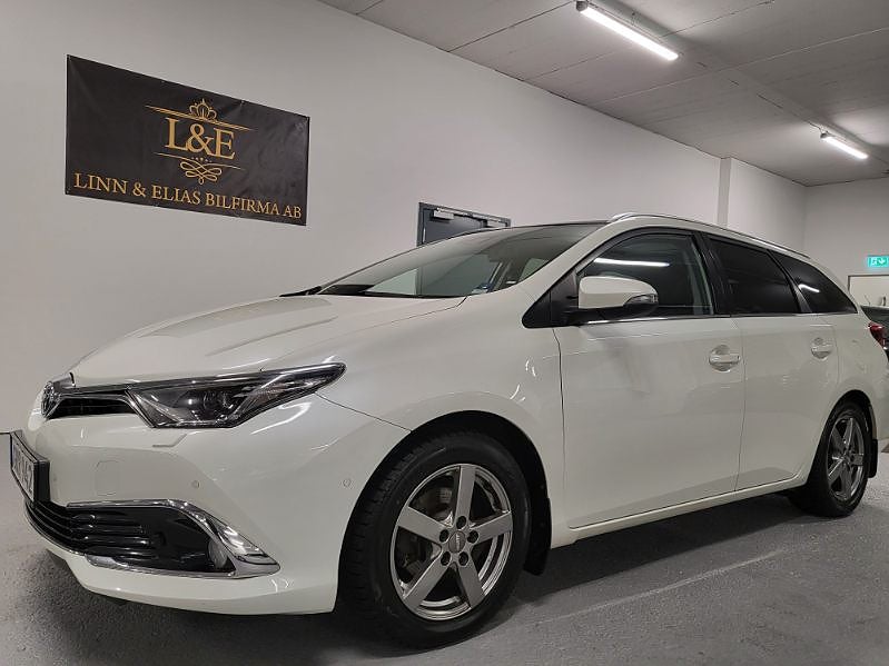 Toyota Auris Sports 1.2Turbo Executive 1ÅRSGARANTI/KAMERA/BT