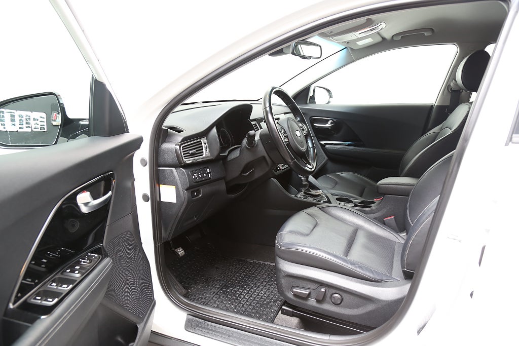 Kia Niro Hybrid 141hk Advance Plus Aut Motorv Dragkrok 2019