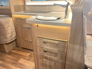 Husbil-integrerad Kabe TMI 810 LT 18 av 31