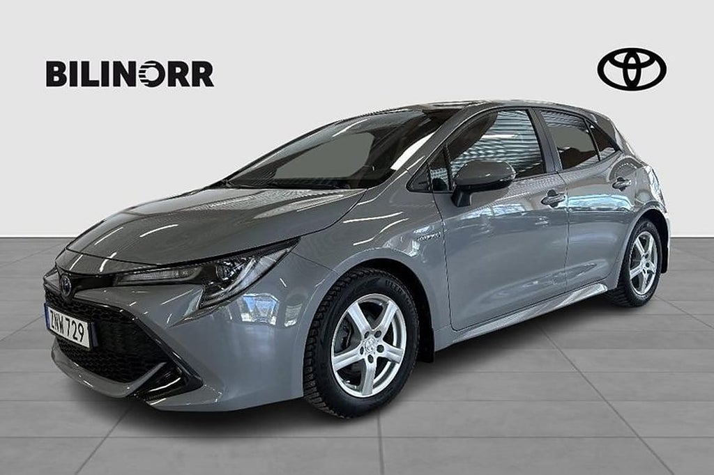 Toyota Corolla 1,8 HYBRID 5