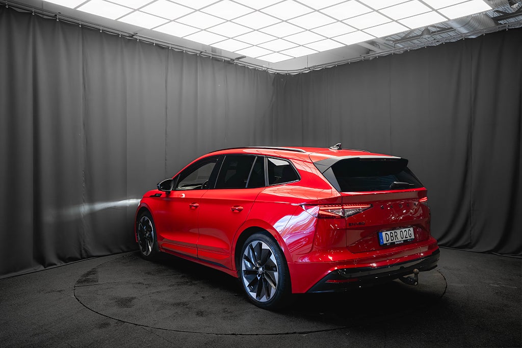 Skoda Enyaq iV 80x SPORTLINE CRYSTAL 21'' DRAG HUD CANTON 1-ÄGARE MOMS