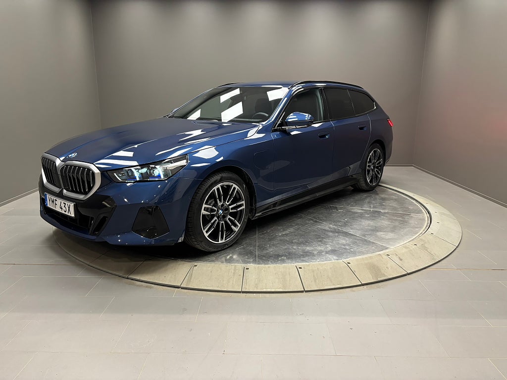 BMW 530e xDrive Touring M Sport Dragkrok BiliaDays26